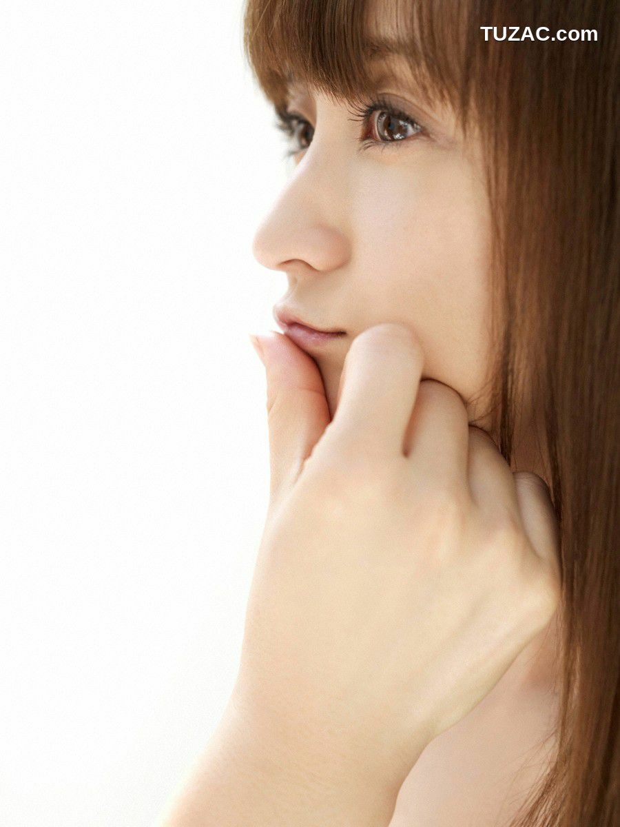 Wanibooks_ NO.102 Komatsu Ayaka 小松彩夏 写真集[175P]