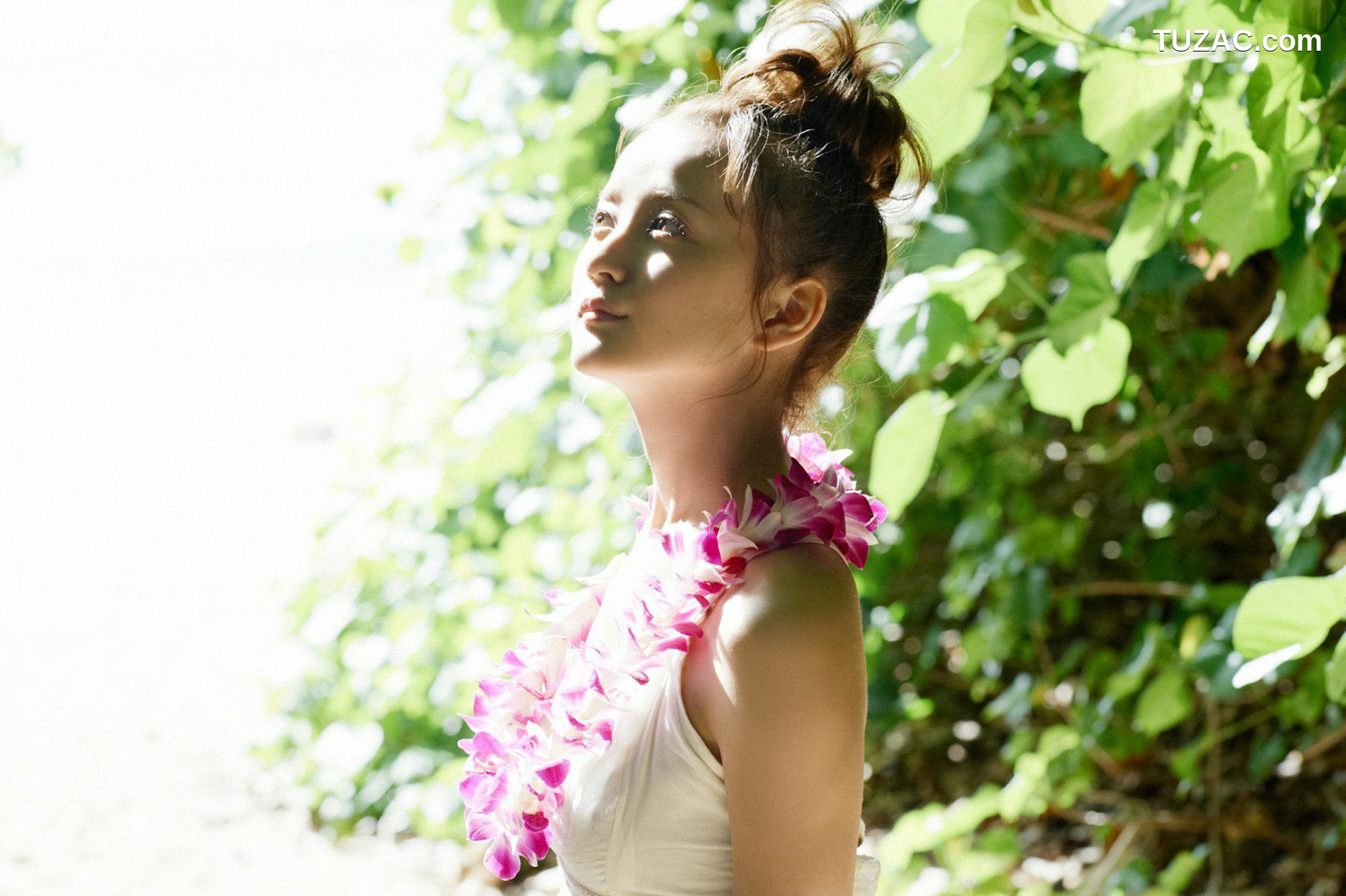 Wanibooks_ NO.102 Komatsu Ayaka 小松彩夏 写真集[175P]