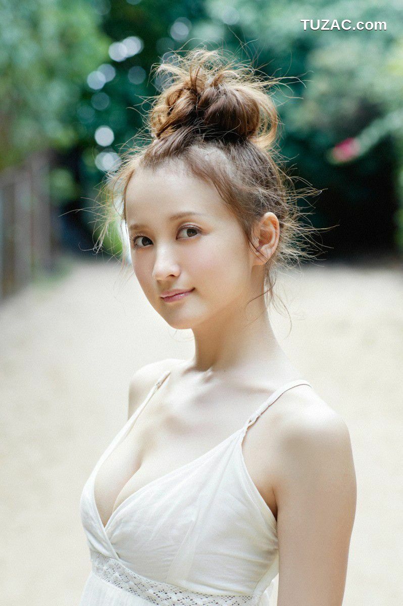 Wanibooks_ NO.102 Komatsu Ayaka 小松彩夏 写真集[175P]