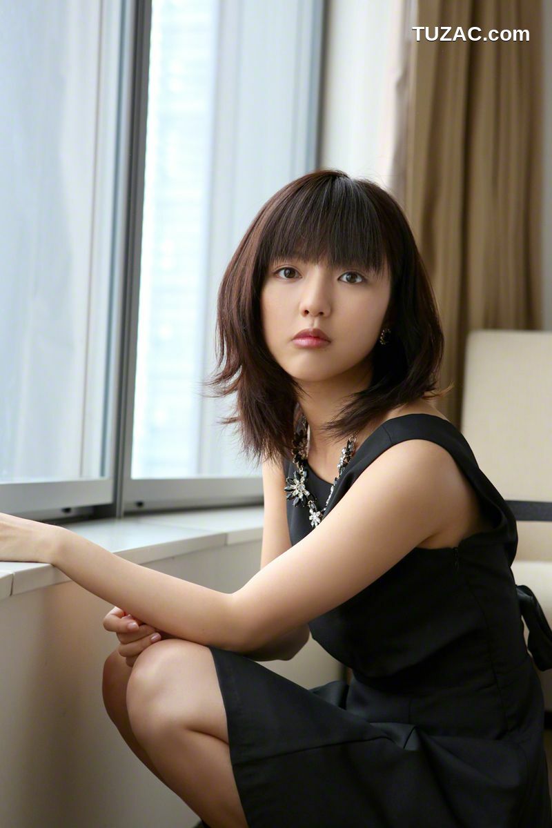 Wanibooks_ NO.131 Erina Mano 真野恵里菜 写真集[180P]