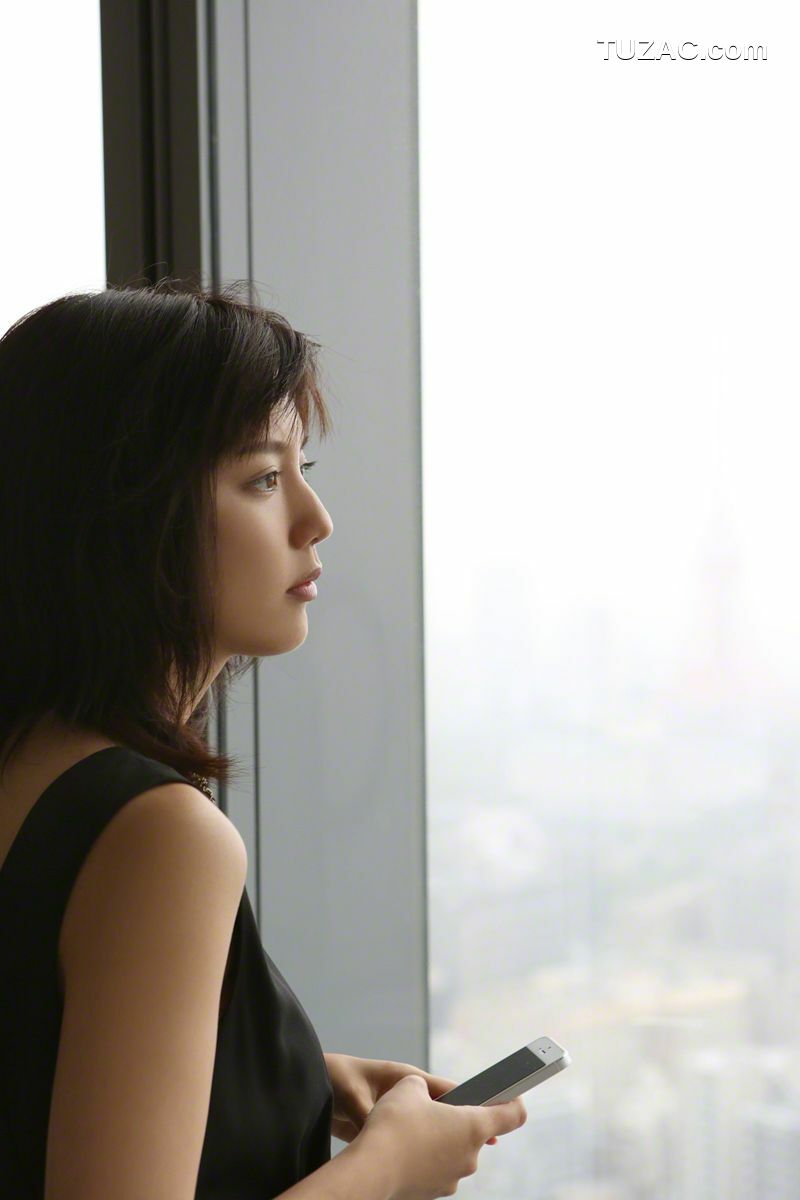 Wanibooks_ NO.131 Erina Mano 真野恵里菜 写真集[180P]