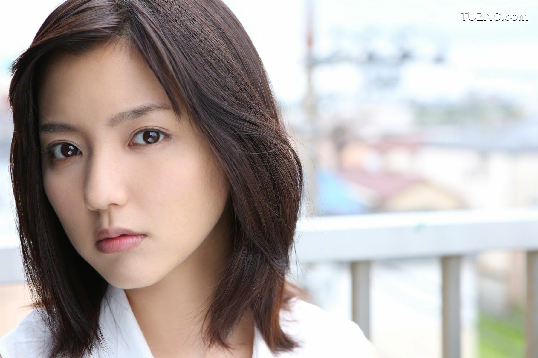 Wanibooks_ NO.131 Erina Mano 真野恵里菜 写真集[180P]