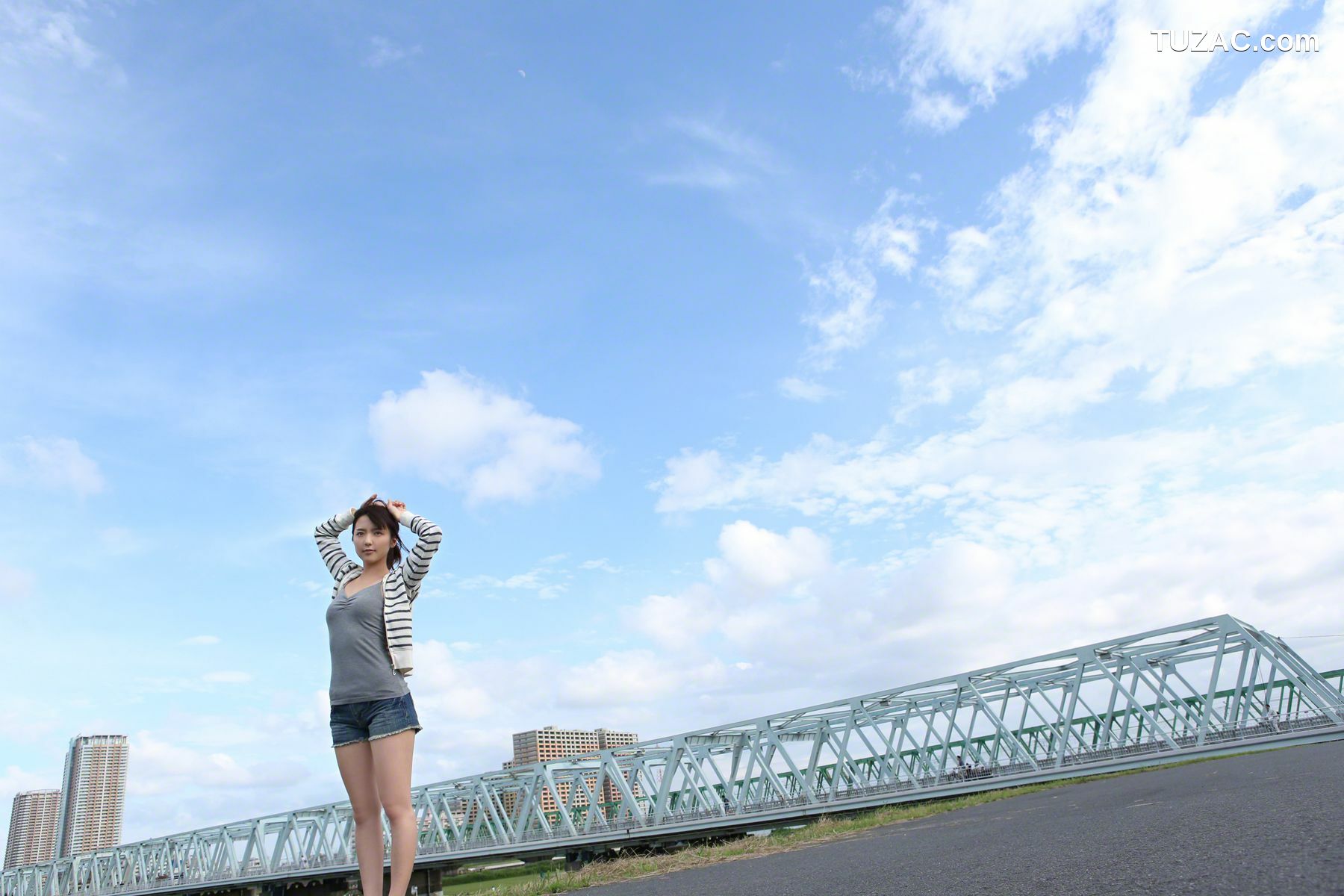 Wanibooks_ NO.131 Erina Mano 真野恵里菜 写真集[180P]