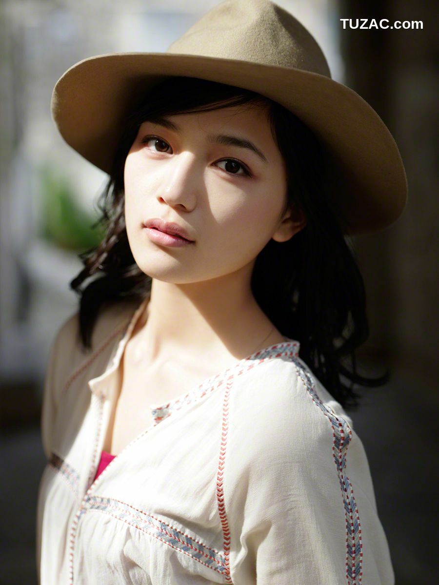 Wanibooks_ NO.132 Haruna Kawaguchi 川口春奈 写真集[166P]