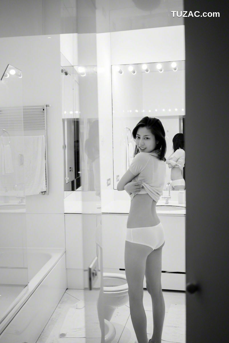 Wanibooks_ NO.136 Yumi Sugimoto 杉本有美 写真集[246P]