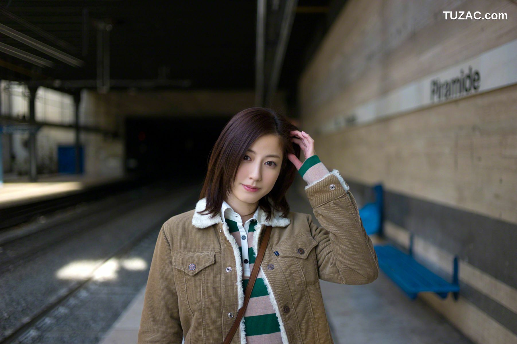Wanibooks_ NO.136 Yumi Sugimoto 杉本有美 写真集[246P]
