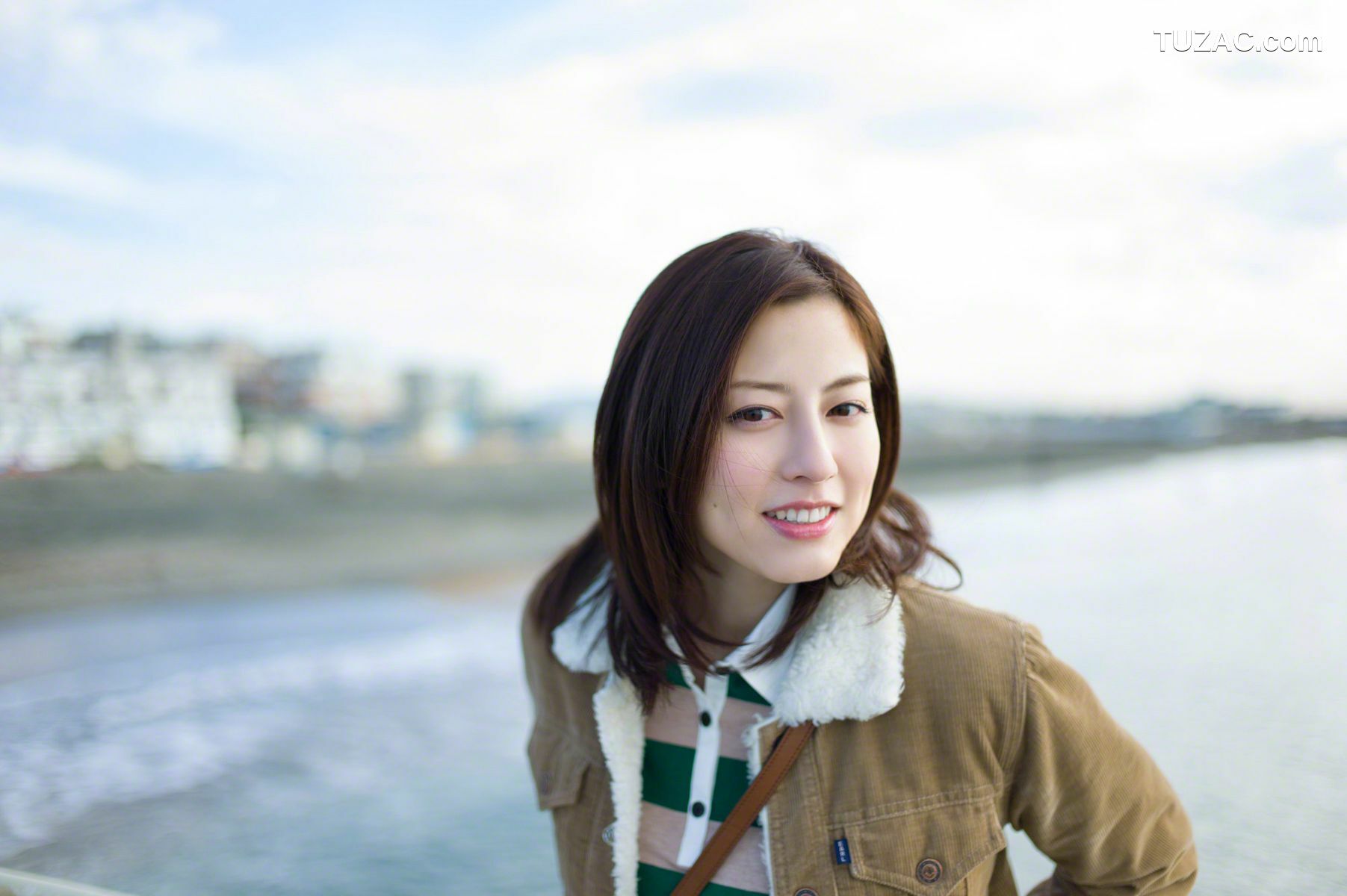 Wanibooks_ NO.136 Yumi Sugimoto 杉本有美 写真集[246P]