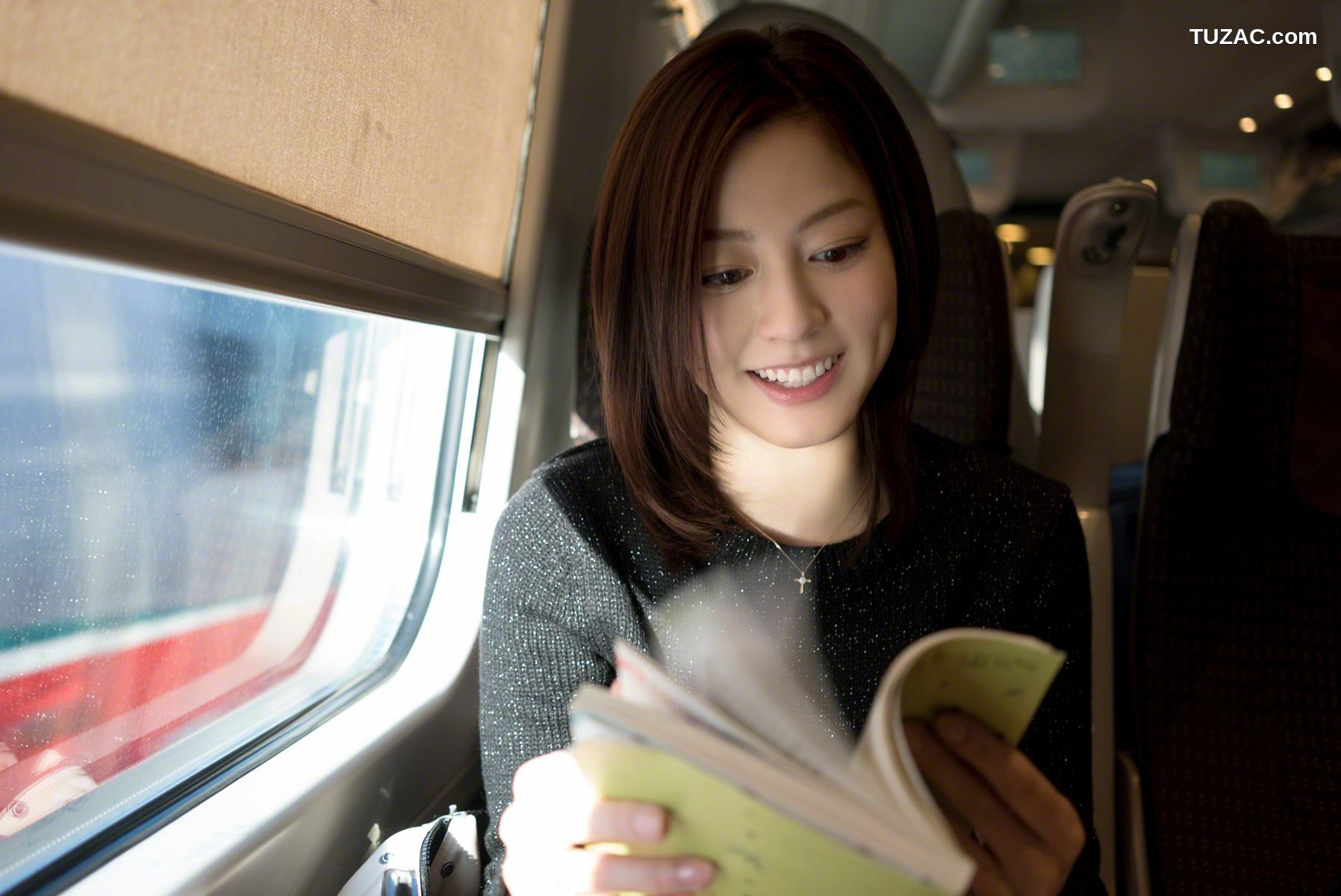 Wanibooks_ NO.136 Yumi Sugimoto 杉本有美 写真集[246P]