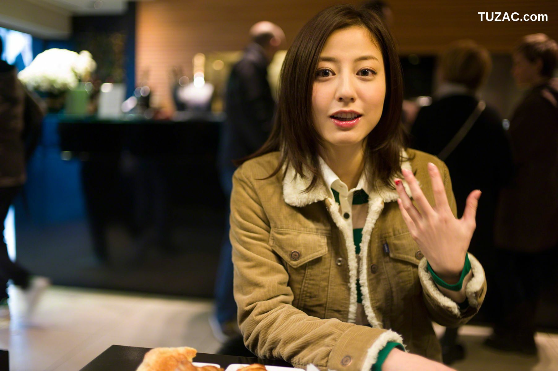 Wanibooks_ NO.136 Yumi Sugimoto 杉本有美 写真集[246P]