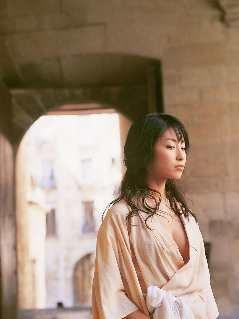 Wanibooks_ NO.15 Hiroko Sato 佐藤寛子 写真集[240P]