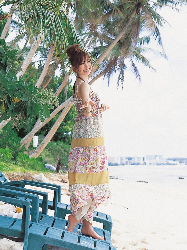 Wanibooks_ NO.51 Mariko Shinoda 篠田麻里子 写真集[196P]