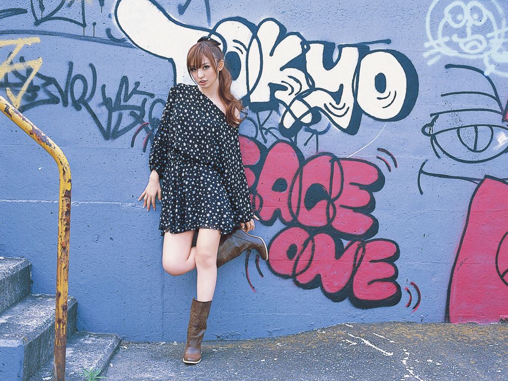 Wanibooks_ NO.51 Mariko Shinoda 篠田麻里子 写真集[196P]