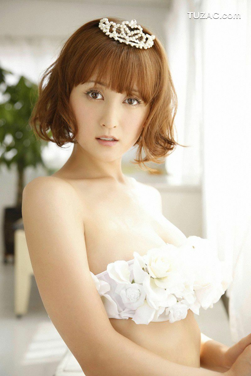 Wanibooks_ NO.77 Ayaka Komatsu 小松彩夏 写真集[189P]