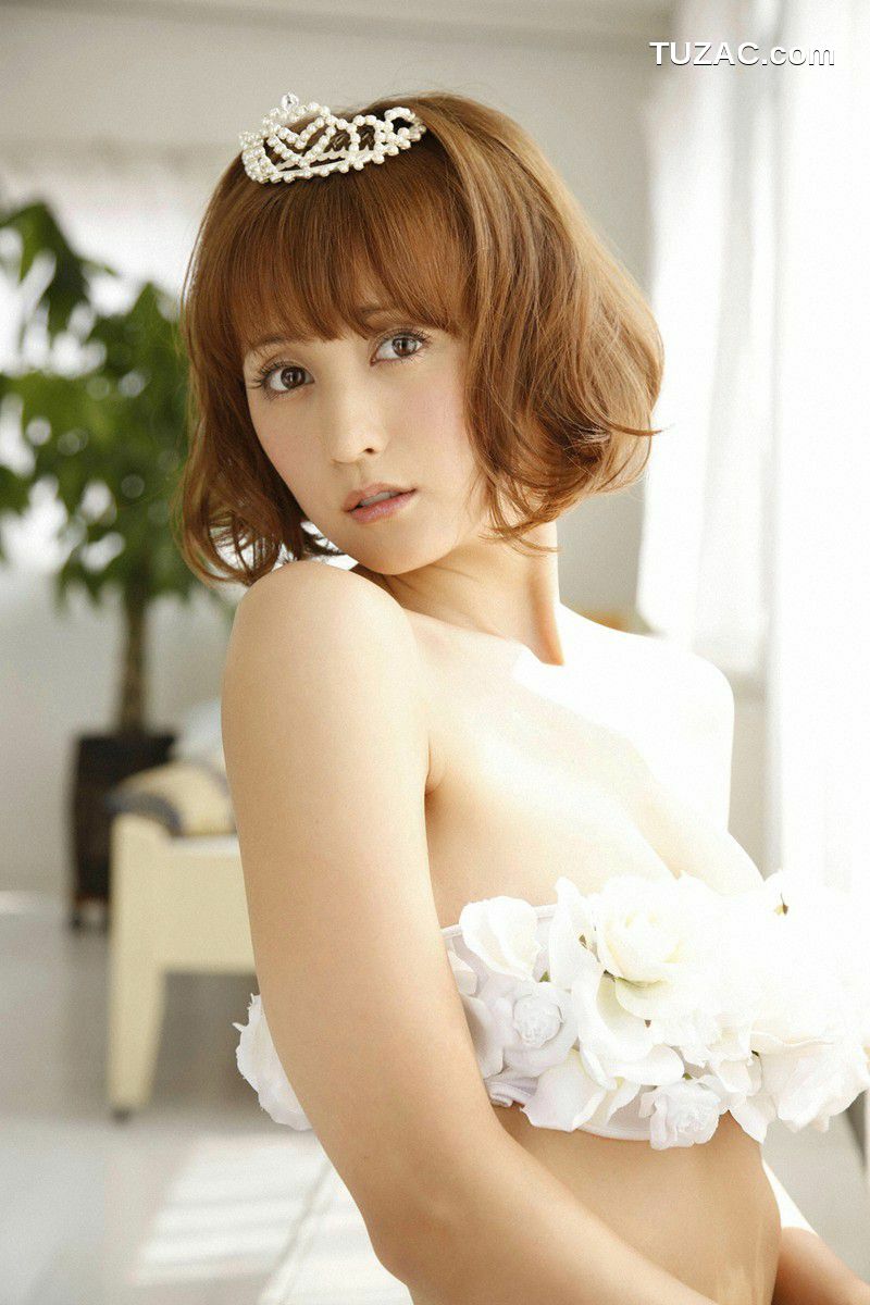 Wanibooks_ NO.77 Ayaka Komatsu 小松彩夏 写真集[189P]