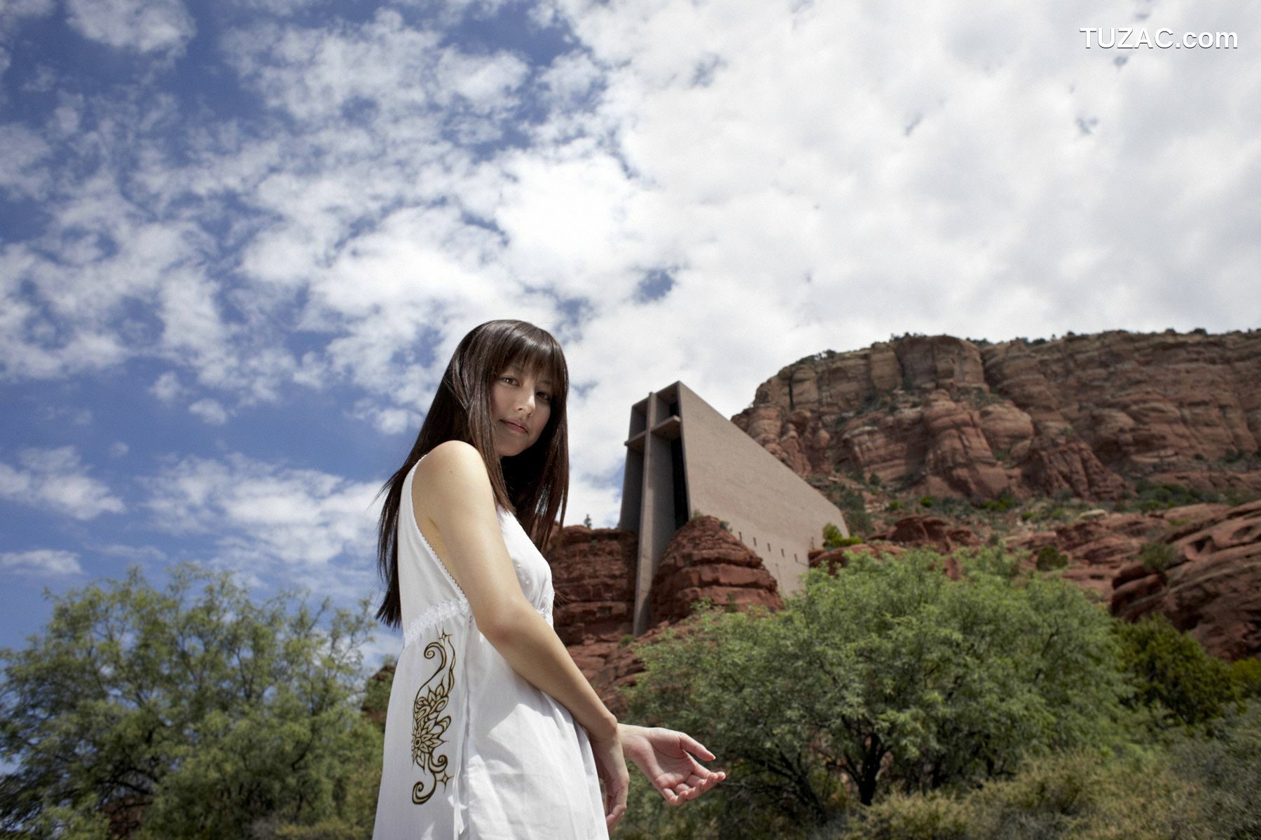 Wanibooks_ NO.82 Yumi Sugimoto 杉本有美 写真集[218P]