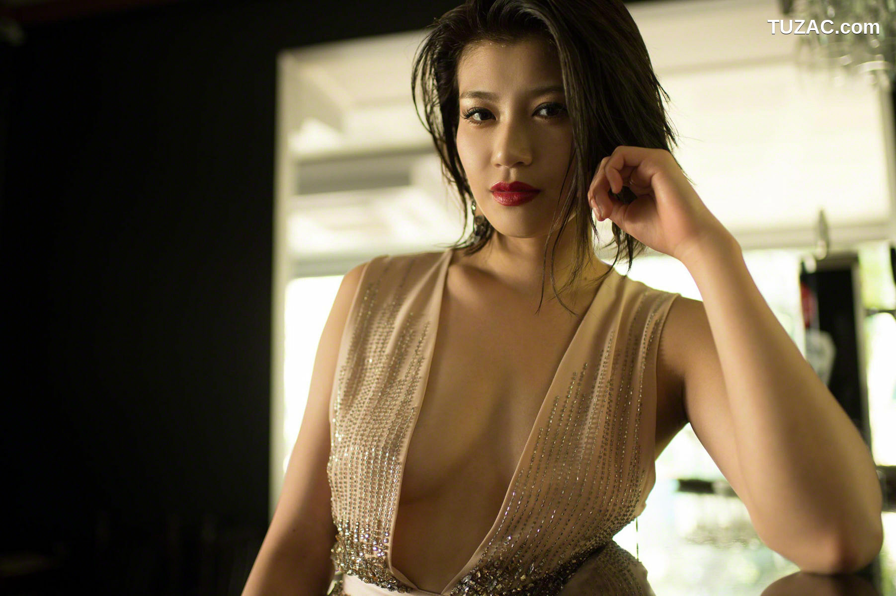 Wanibooks_高野人母美 Tomomi Takano #158 写真集[177P]