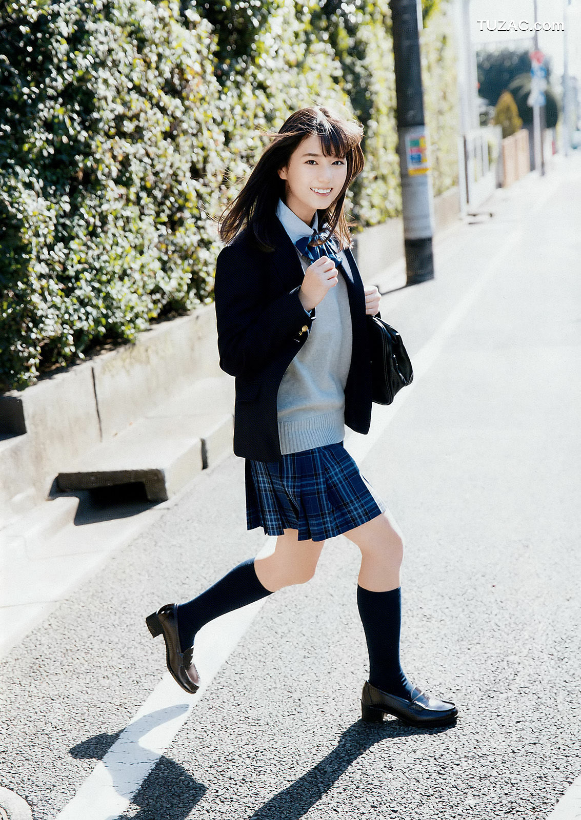 Weekly Big Comic Spirits杂志写真_ 小坂菜緒 Nao Kosaka 2018年No.14 写真杂志[8P]