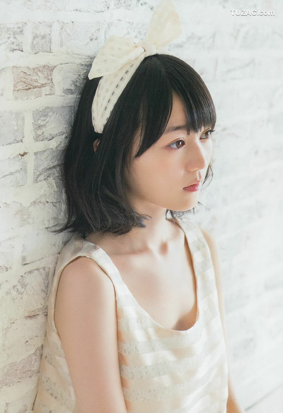 Weekly Big Comic Spirits杂志写真_ 生田絵梨花 2014年No.44 写真杂志[8P]