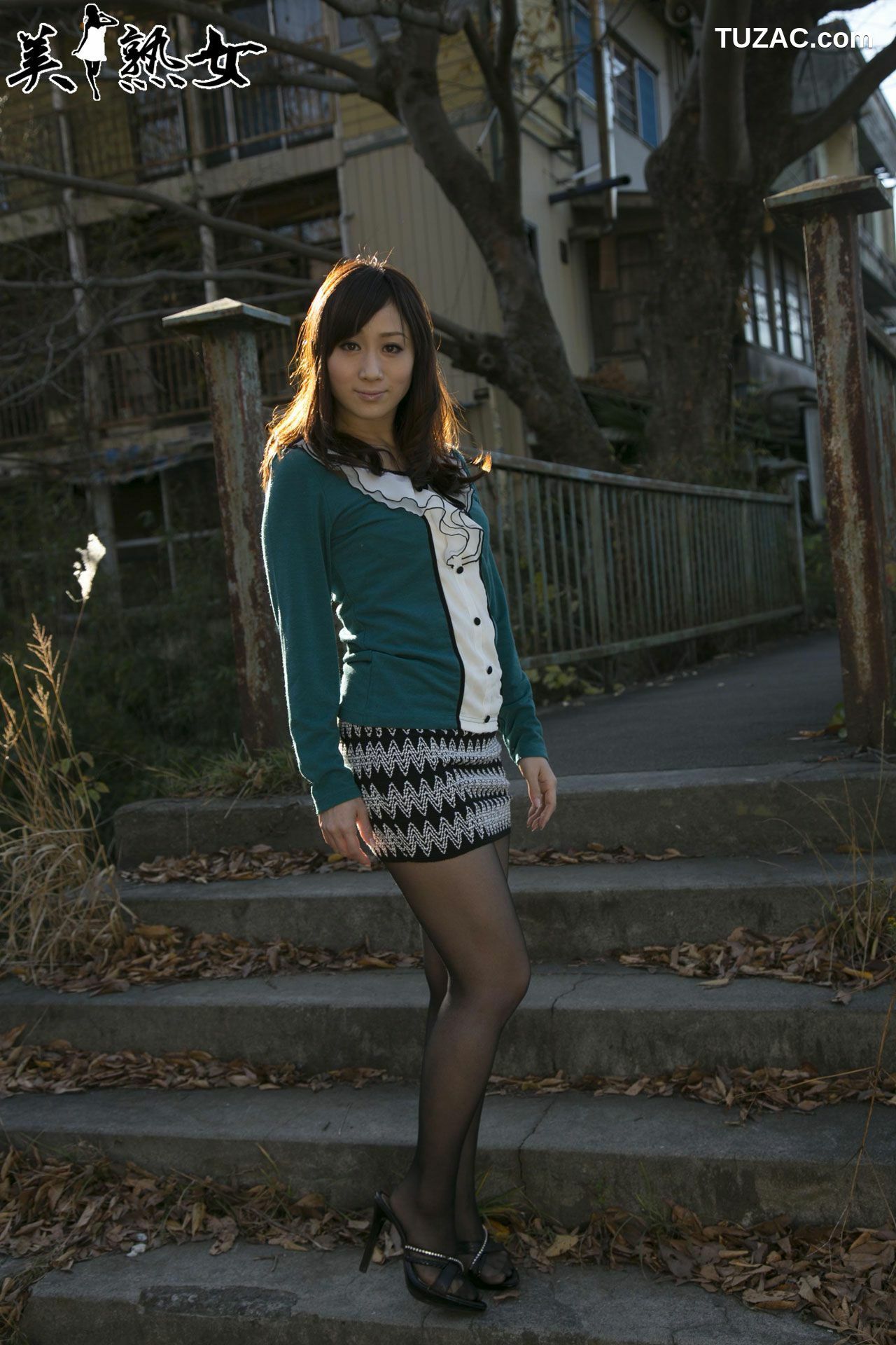 X-City_ [JUKUJO]人気熟女 jkj004 Yuu Kawakami 川上ゆう 写真集[28P]