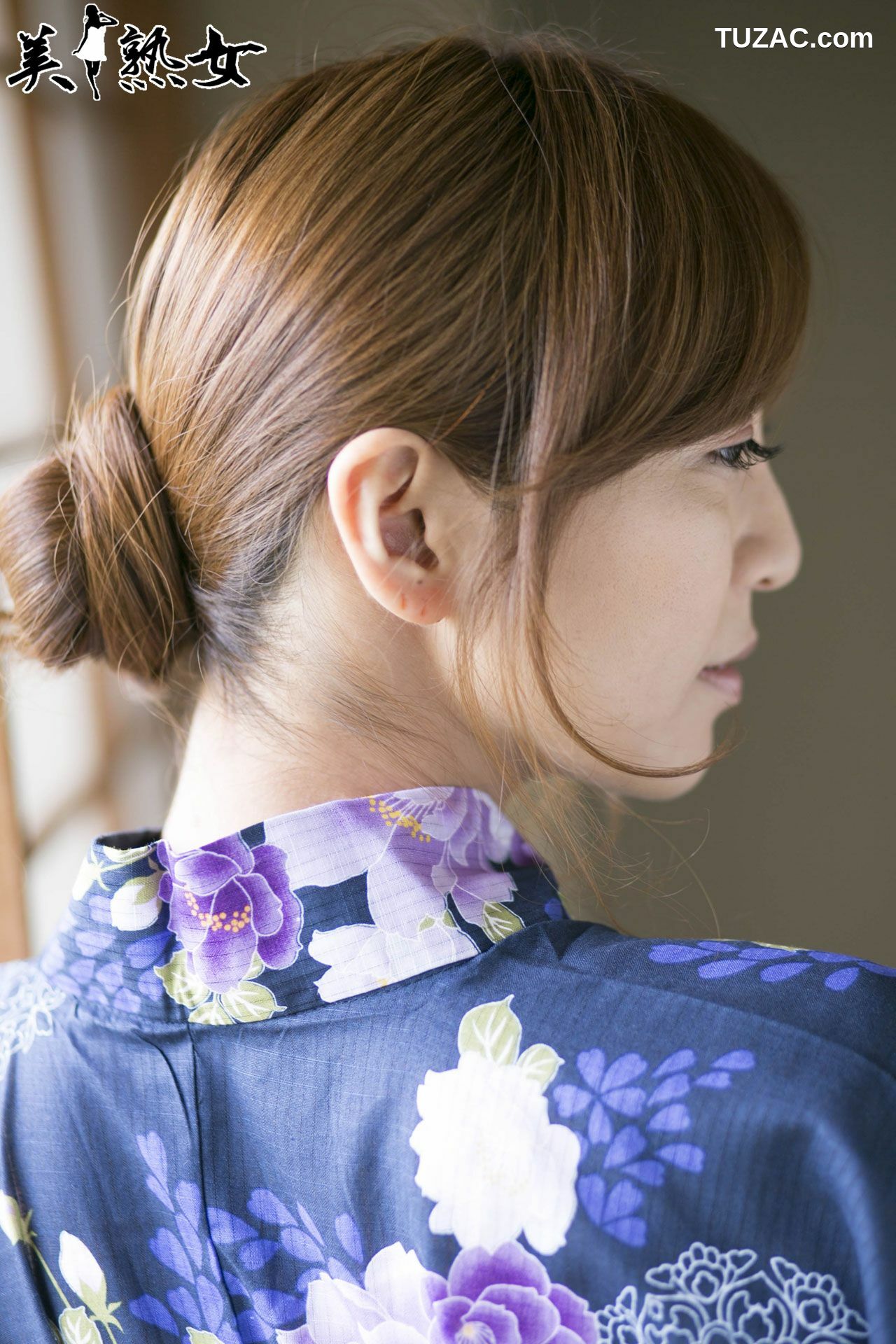 X-City_ 美熟女グラビアJUKUJO 瞳リョウ/瞳亮 写真集[39P]