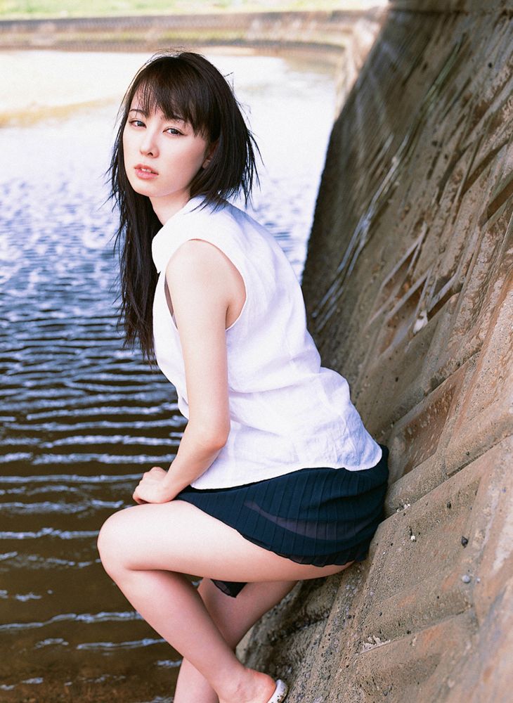YS Web_ Vol.180 Rina Akiyama 秋山莉奈 写真集[58P]