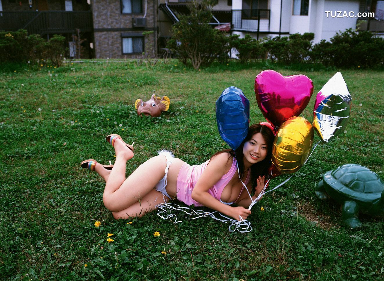 YS Web_ Vol.247 Hitomi Aizawa 相澤仁美 写真集[76P]