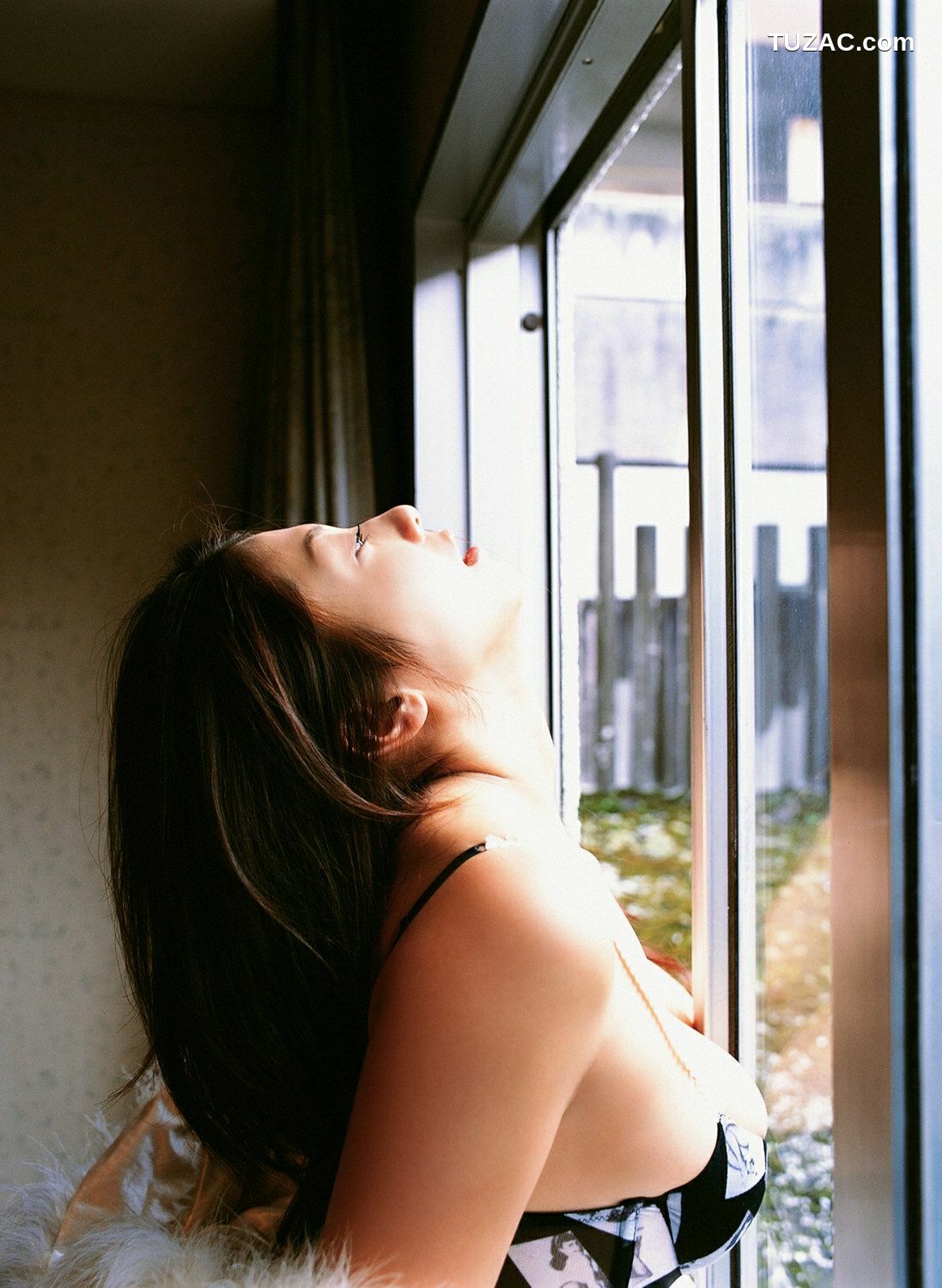 YS Web_ Vol.247 Hitomi Aizawa 相澤仁美 写真集[76P]