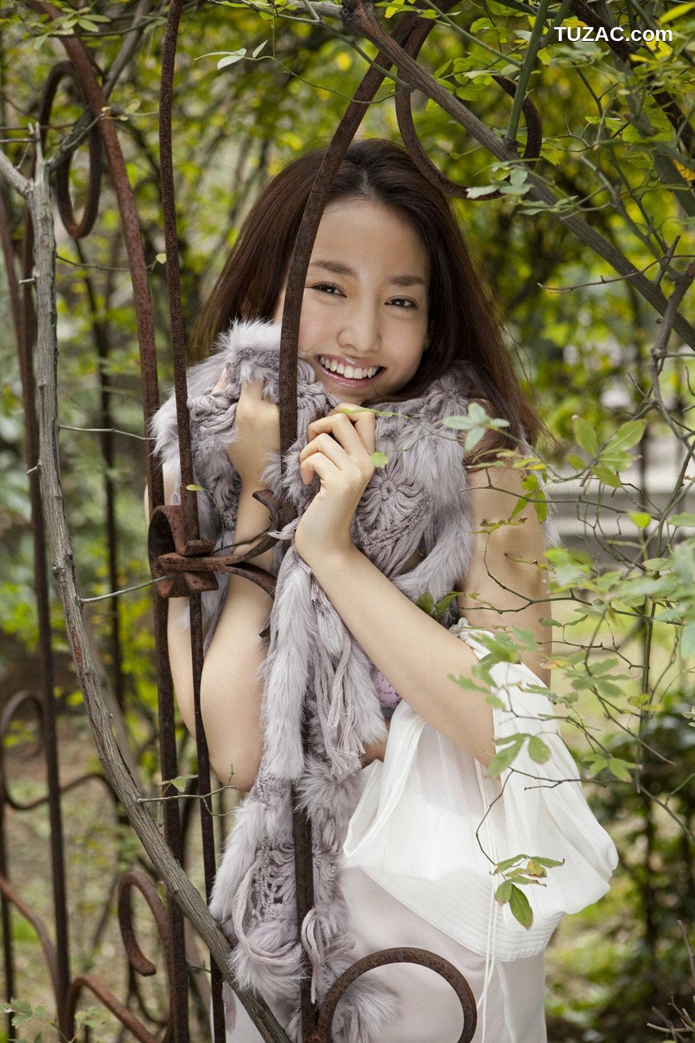 YS Web_ Vol.295 Natsuko Nagaike 永池南津子 写真集[105P]