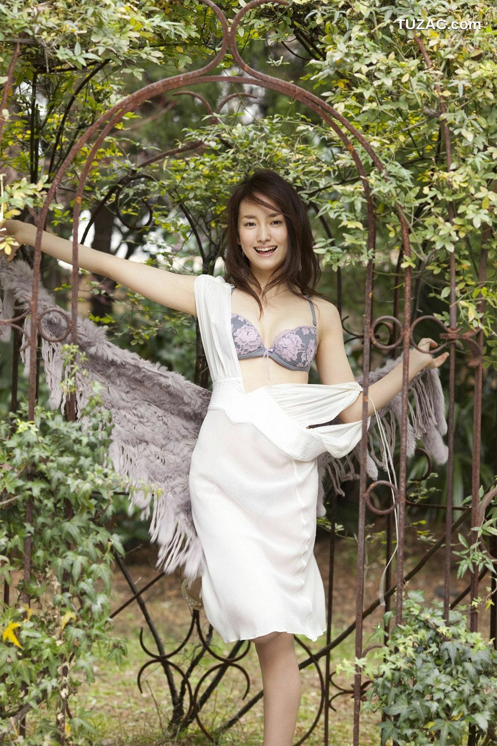YS Web_ Vol.295 Natsuko Nagaike 永池南津子 写真集[105P]