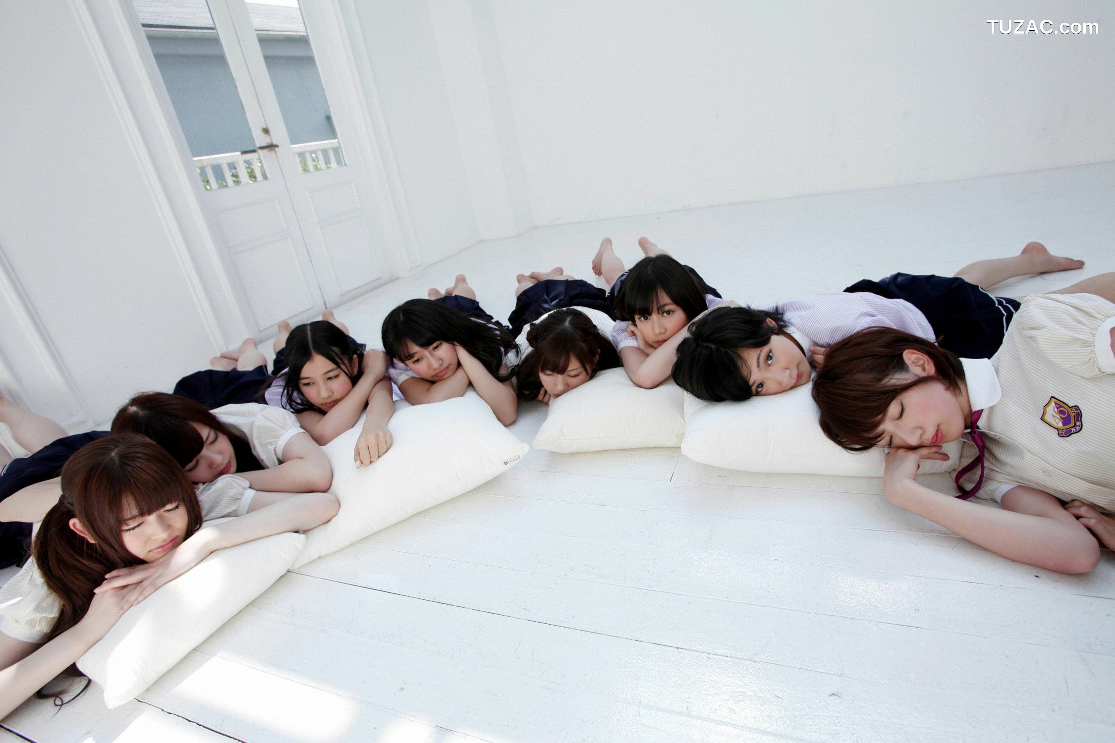 YS Web_ Vol.521 乃木阪46《走れ!ライバル》写真集[94P]