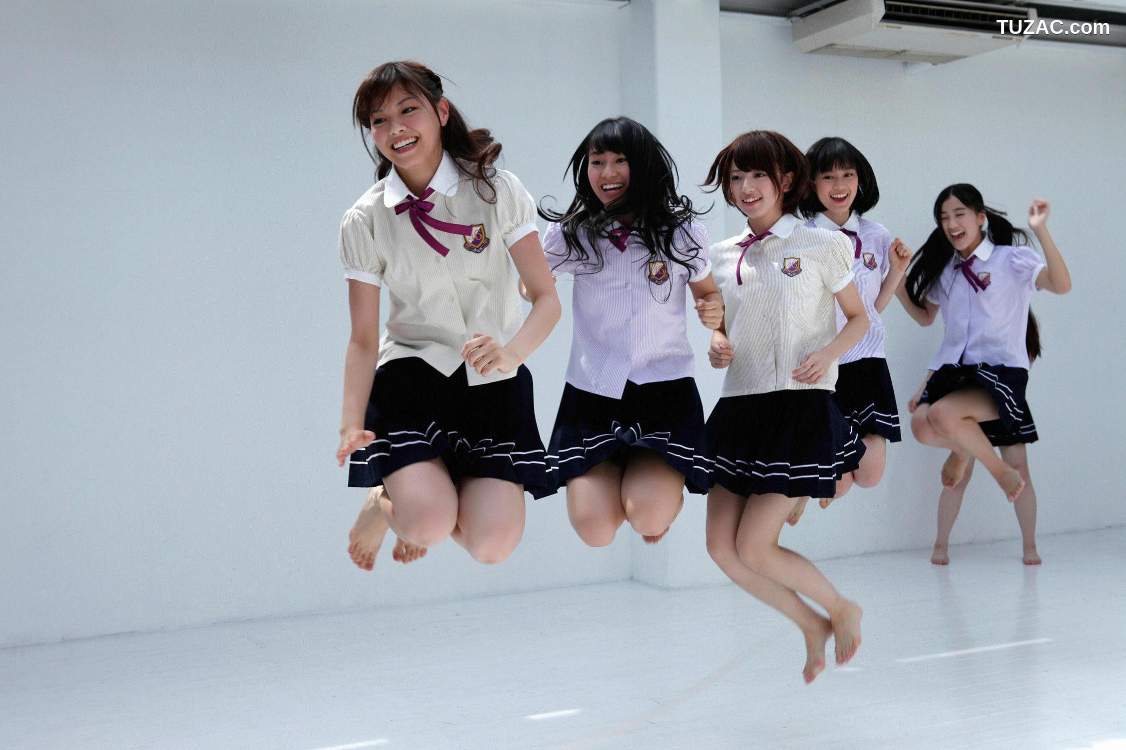 YS Web_ Vol.521 乃木阪46《走れ!ライバル》写真集[94P]