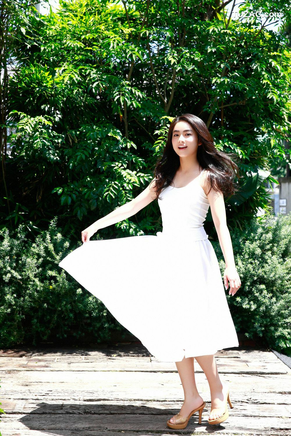 YS Web_ Vol.710 Yuna Taira 平祐奈 写真集[90P]