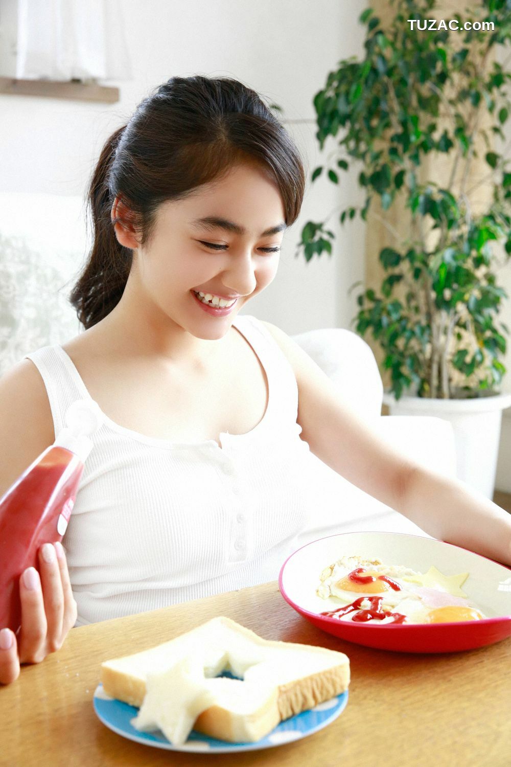 YS Web_ Vol.710 Yuna Taira 平祐奈 写真集[90P]