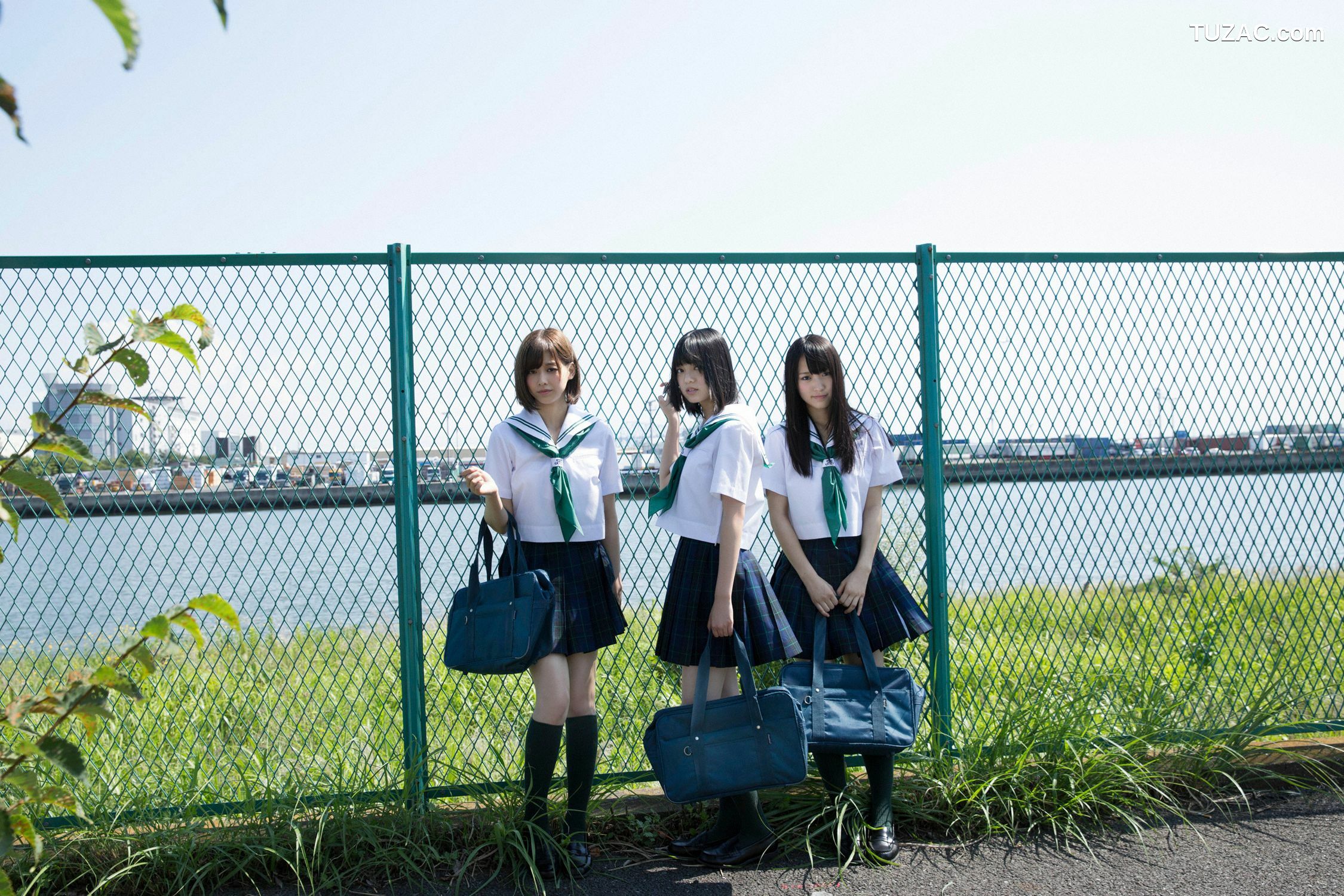 YS Web_ Vol.715 欅坂46成员(平手友梨奈 菅井友香 渡边理佐) 写真集 [50P]