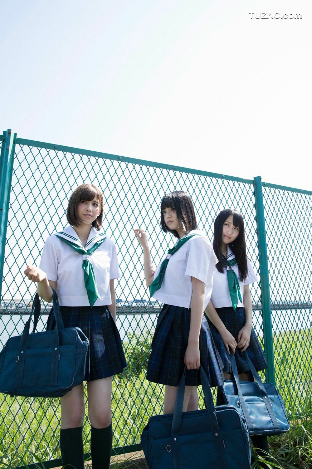 YS Web_ Vol.715 欅坂46成员(平手友梨奈 菅井友香 渡边理佐) 写真集 [50P]