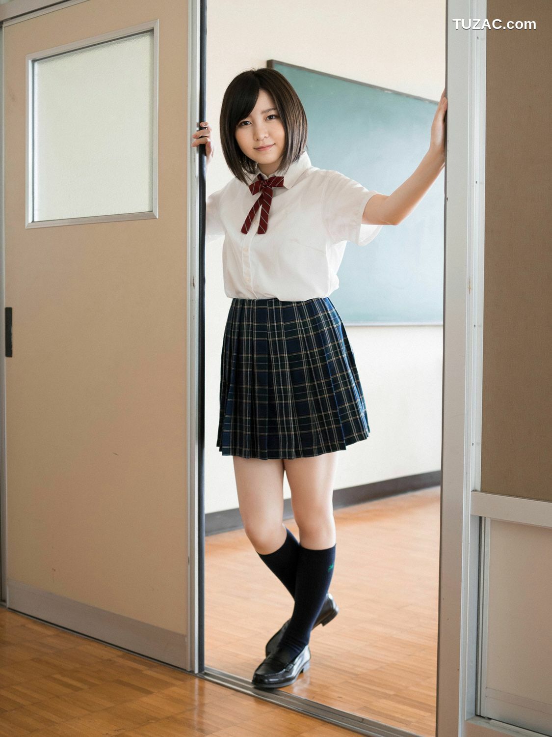 YS Web_ Vol.736 Karen Iwata 岩田華怜 写真集[96P]