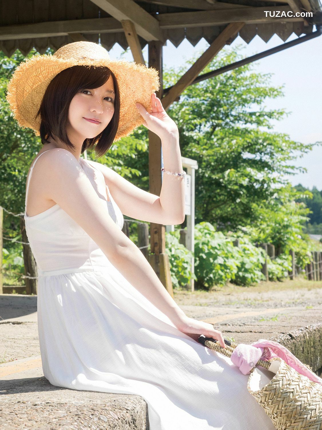 YS Web_ Vol.736 Karen Iwata 岩田華怜 写真集[96P]