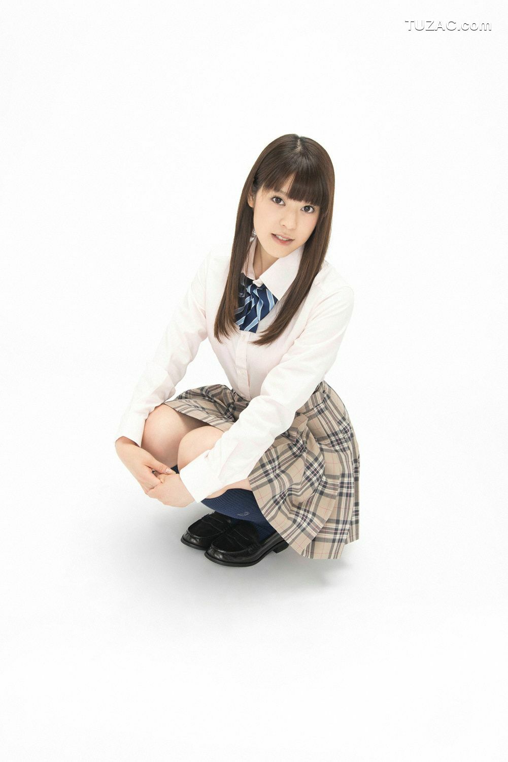 YS Web_Ai Okura 大藏愛《超美形！新锐女优さん入学！》写真集 Vol.632[48P]