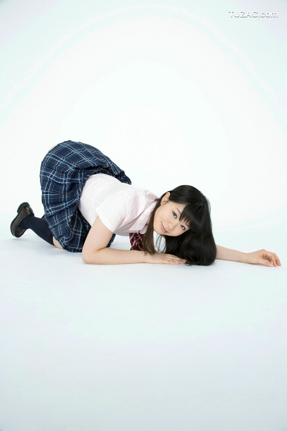 YS Web_Arisa Shirota 白田ありさ《Eカップのグラビアカメラマン入学！》写真集 Vol.620[49P]