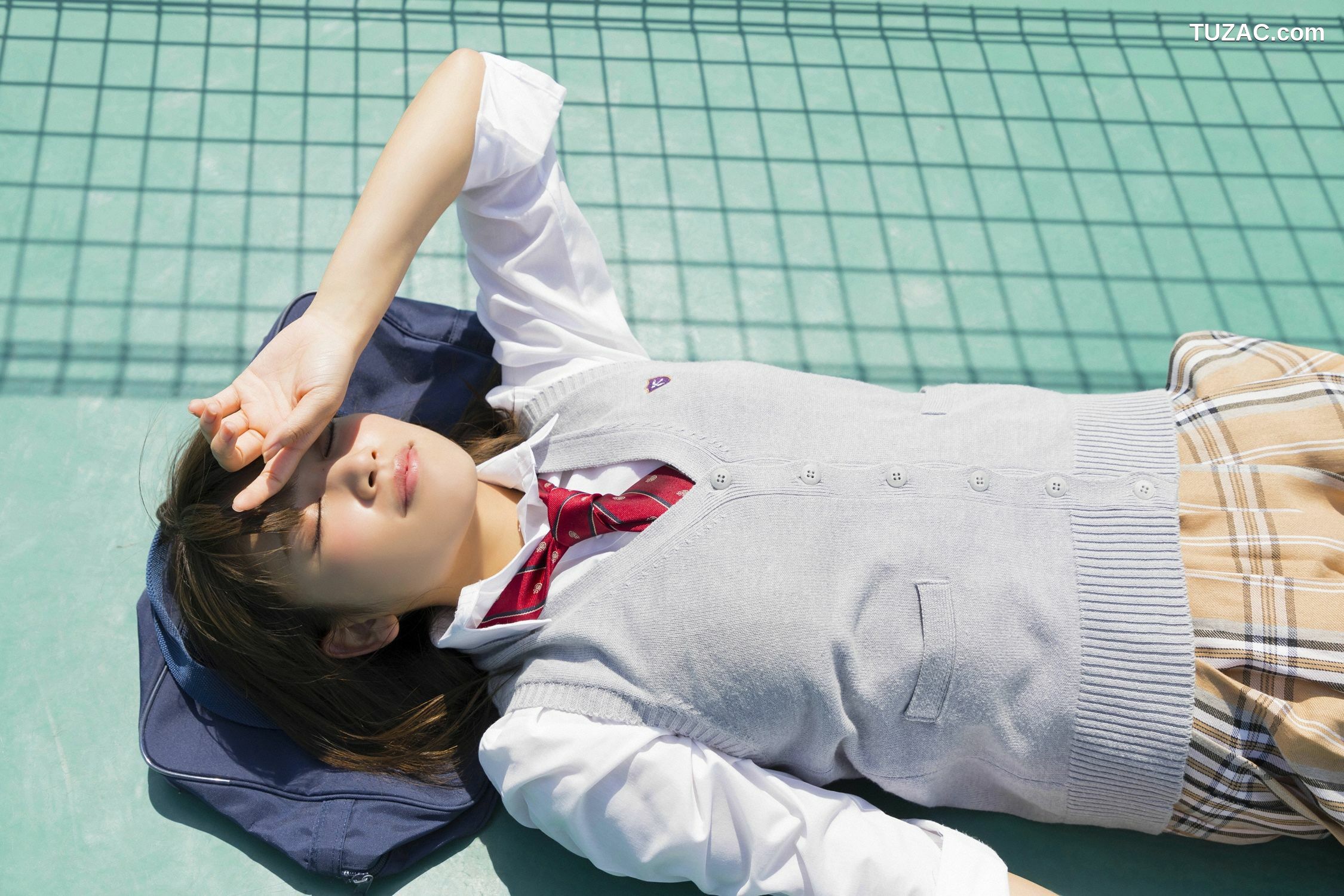YS Web_Hikumi Hisamatsu 久松郁実 Vol.804 写真集[67P]