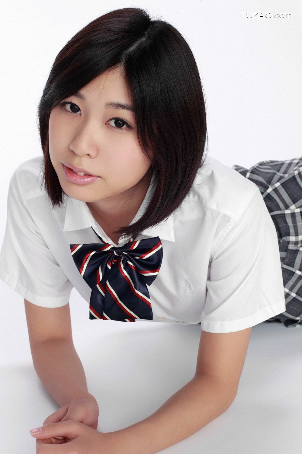 YS Web_Kinatsu Kuraoka 倉岡生夏《Eカップの、にゅ》写真集 Vol.391[45P]