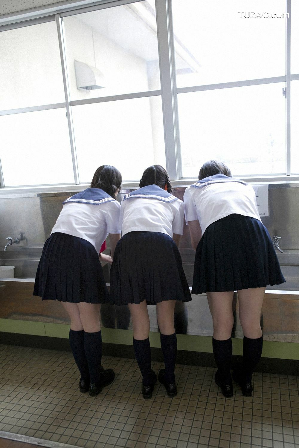 YS Web_Momoiro Clover 桃色幸运草Z ももいろクローバーZ《PEACH&times;6》写真集 Vol.402[96P]
