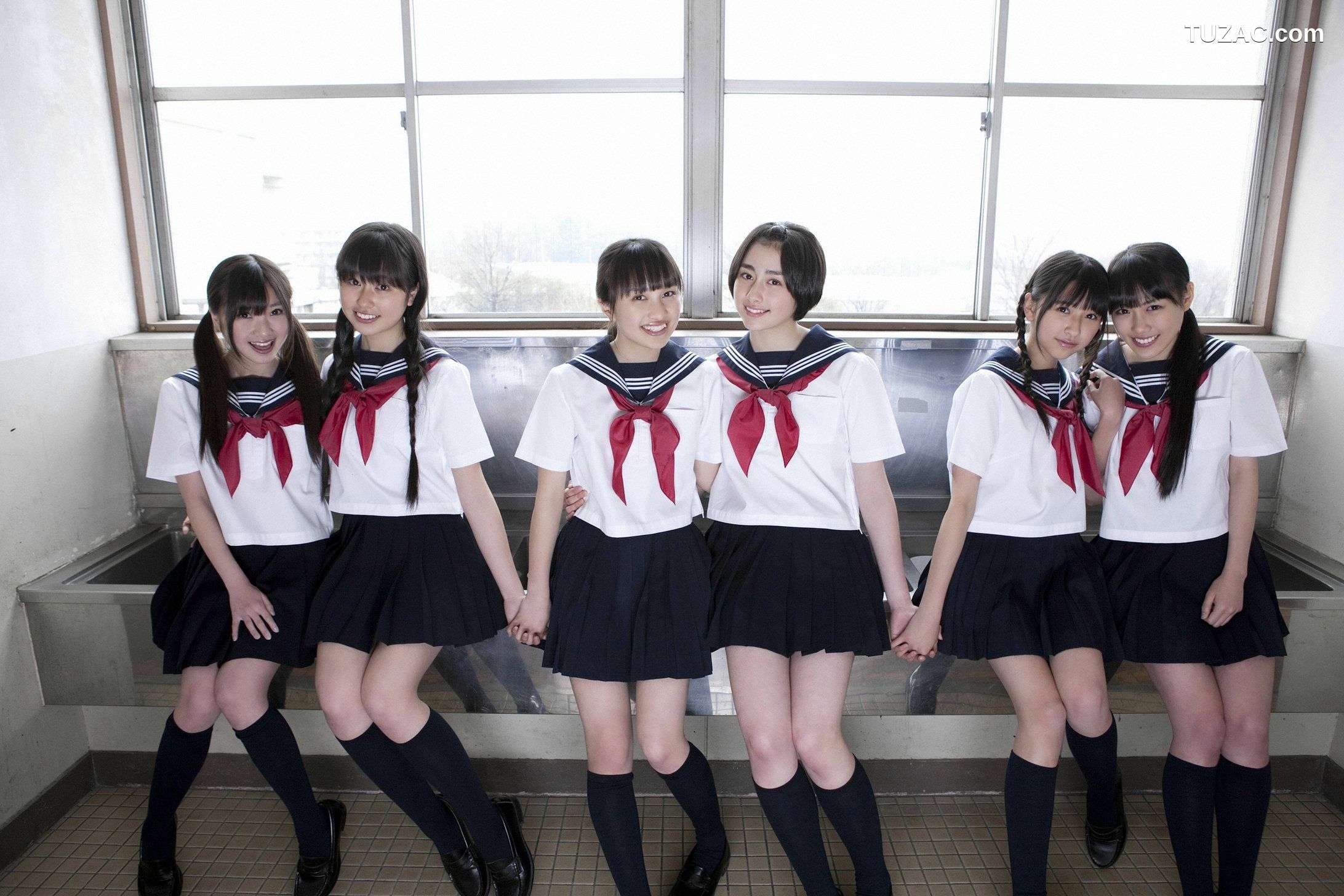 YS Web_Momoiro Clover 桃色幸运草Z ももいろクローバーZ《PEACH&times;6》写真集 Vol.402[96P]