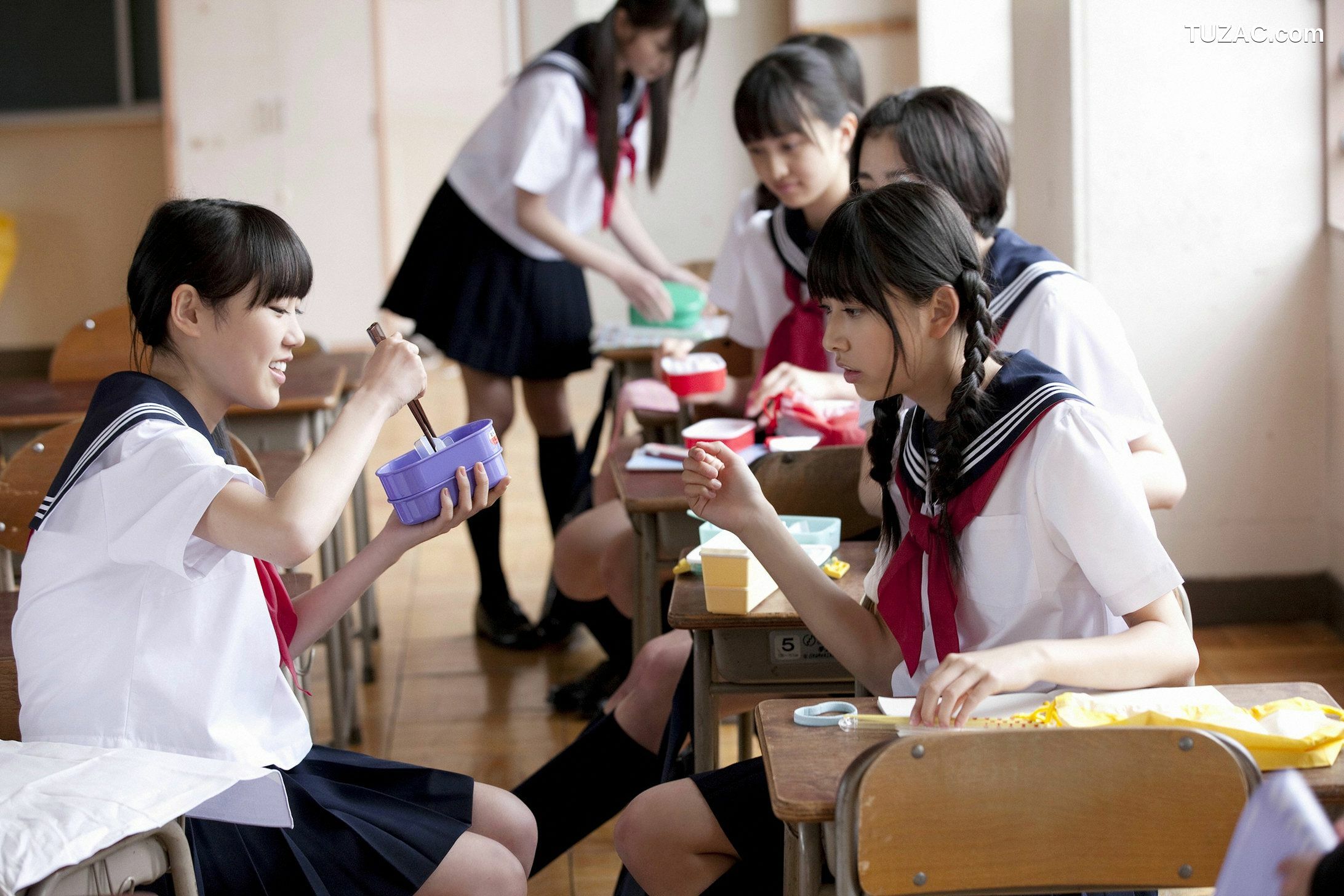 YS Web_Momoiro Clover 桃色幸运草Z ももいろクローバーZ《PEACH&times;6》写真集 Vol.402[96P]