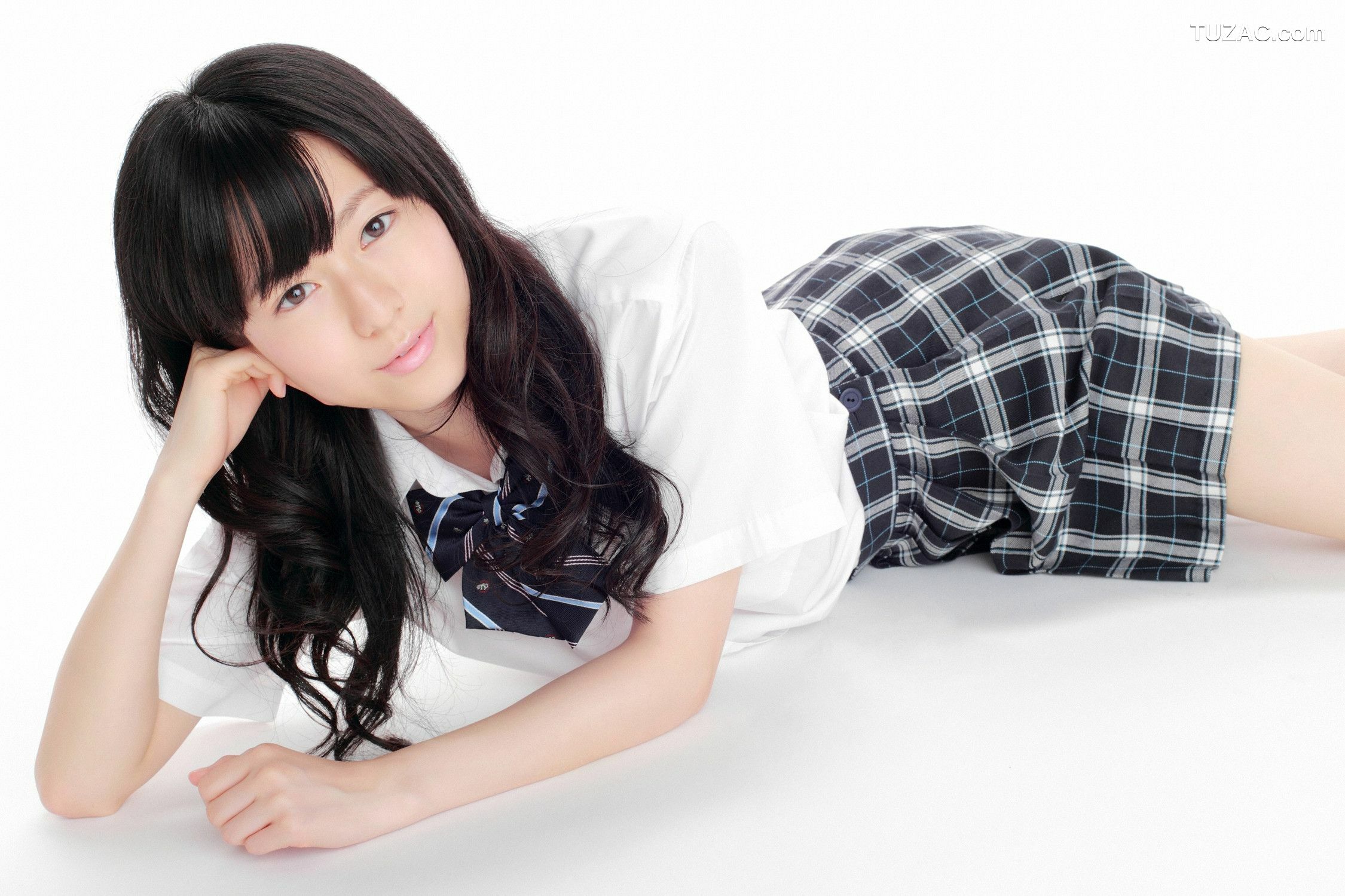 YS Web_Natsumi Chiba 千葉夏美《17歳のハーフちゃん入学！》写真集 Vol.415[44P]
