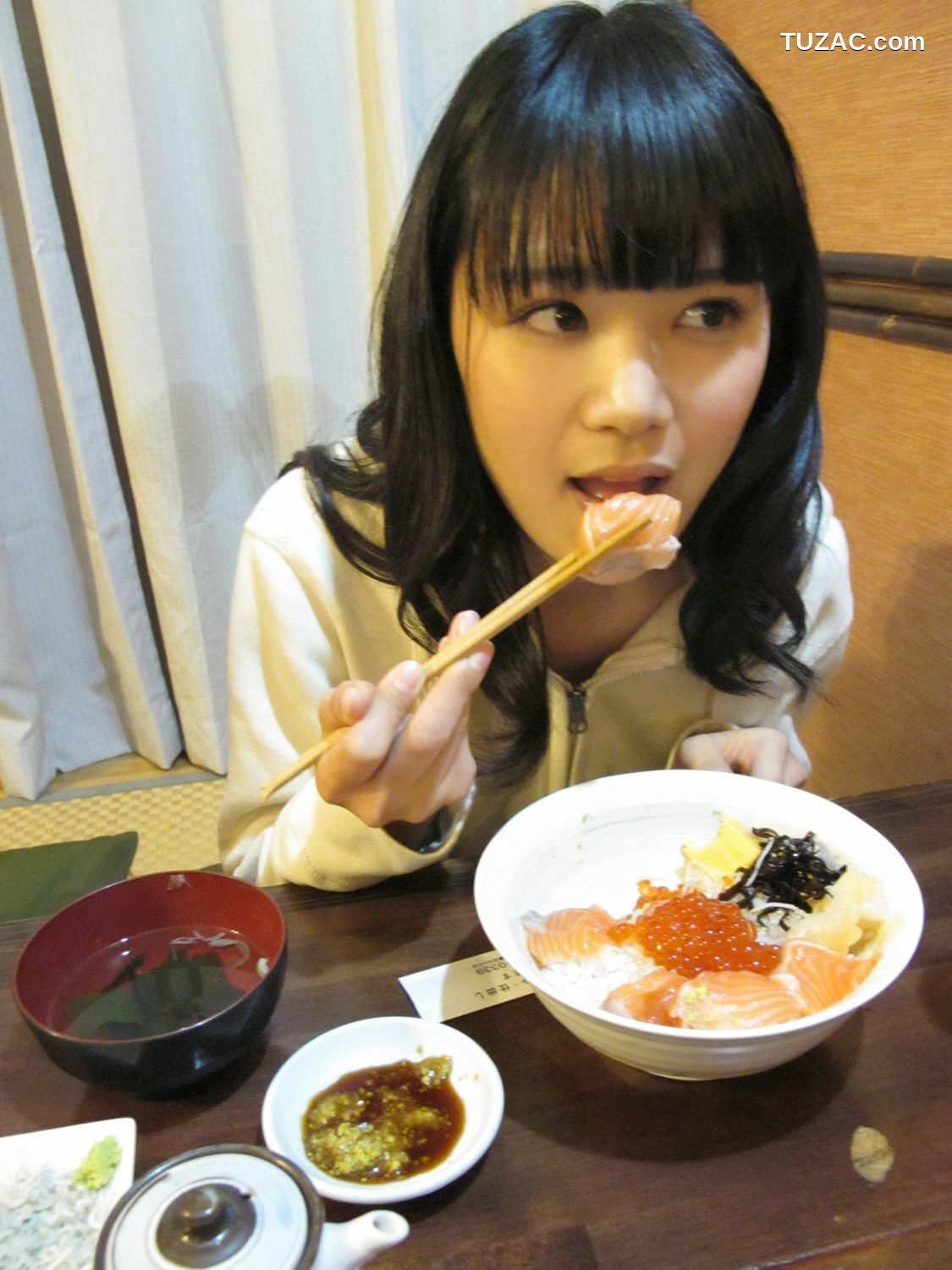 YS Web_东江日香理/あがりえひかり《ぷるぷる遊戲》写真集 Vol.599[76P]