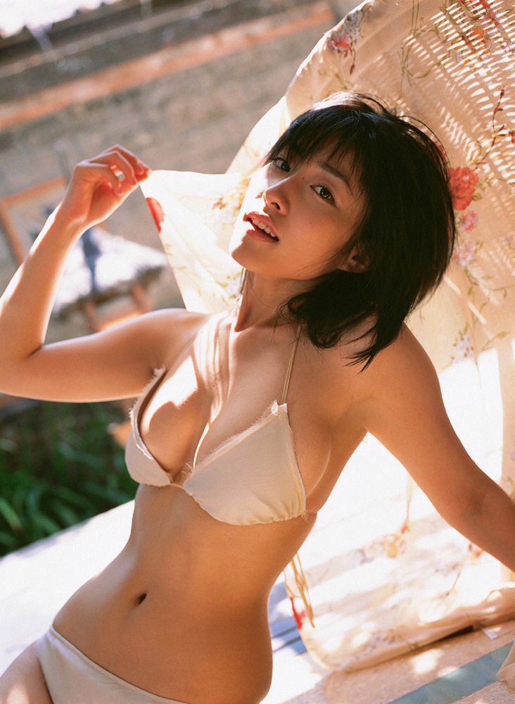 YS Web_佐藤寛子《Dive Into Your Body》写真集 Vol.127[67P]