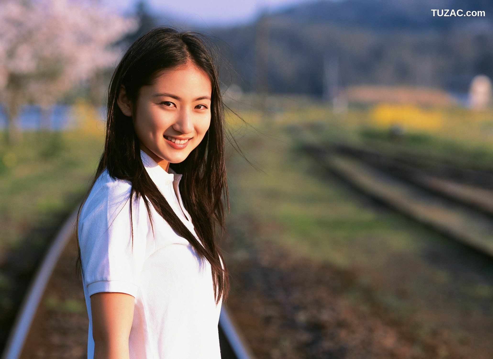 YS Web_入江紗綾《放課後の冒険》写真集 Vol.310[124P]