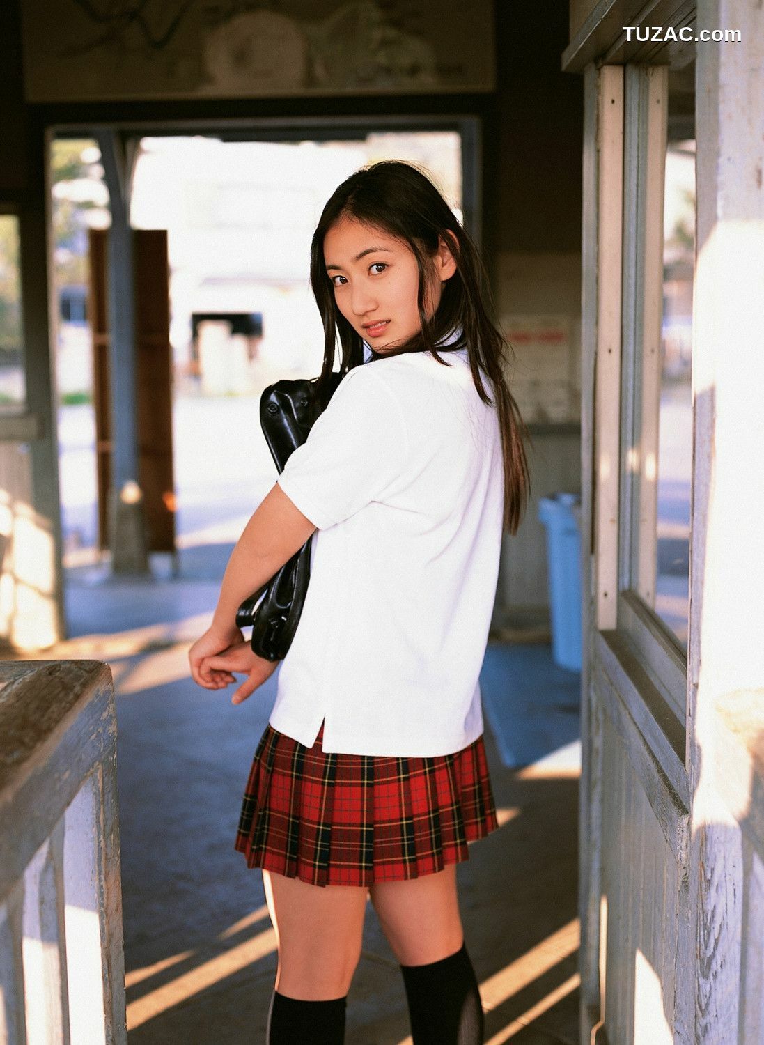 YS Web_入江紗綾《放課後の冒険》写真集 Vol.310[124P]