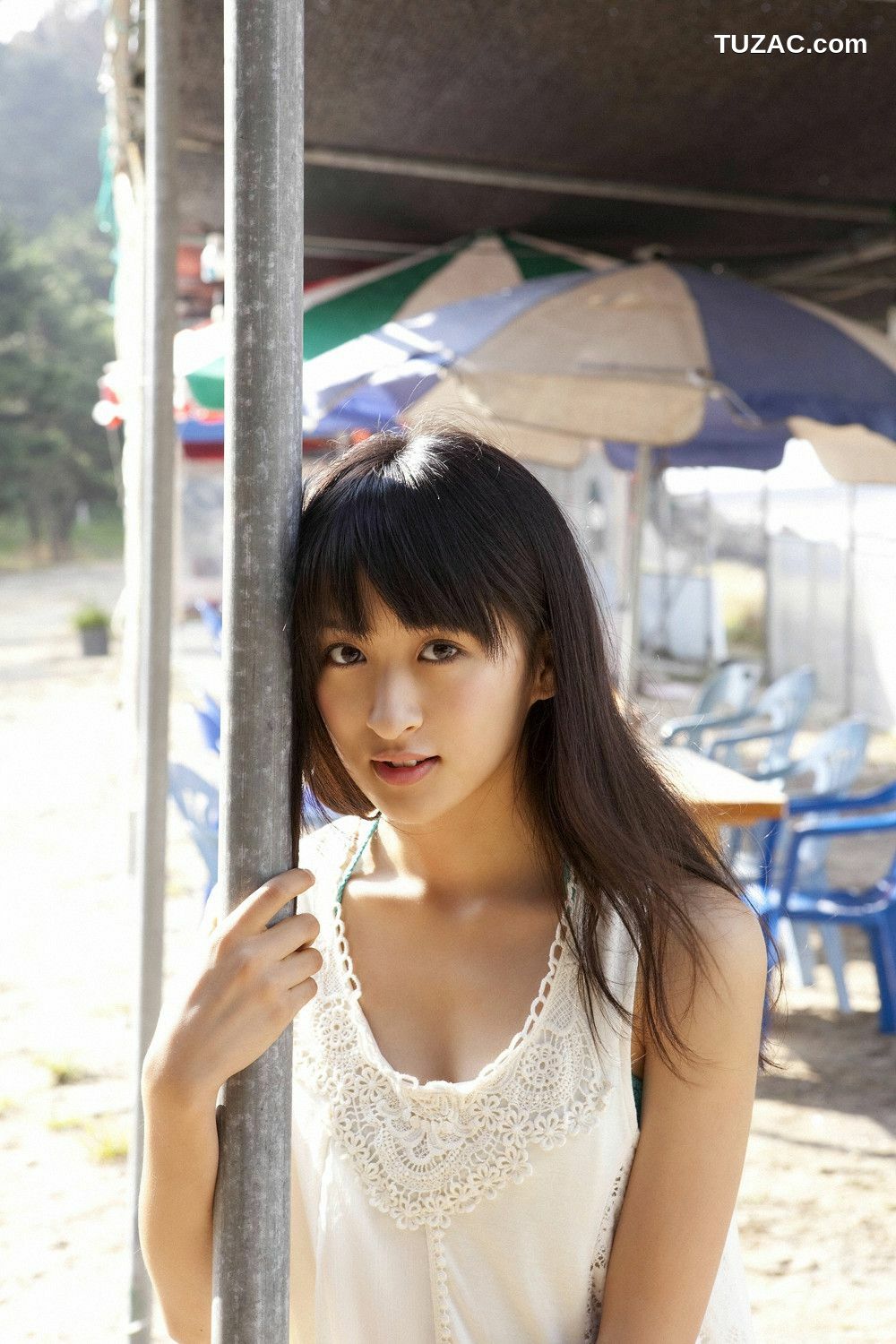 YS Web_入矢麻衣《一瞬で恋に落ちた!!》写真集 Vol.386[100P]